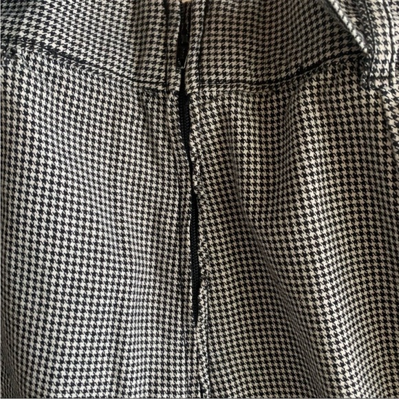 Houndstooth Printed Mini Skirt | H&M - Picture 3 of 5